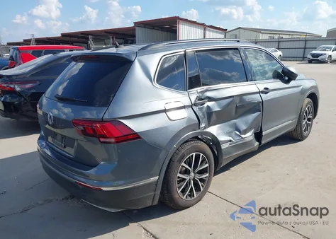 2021 Volkswagen Tiguan 2.0T Se/2.0T Se R-Line Black/2.0T Sel из США, поврежденный, VIN 3VV3B7AX3MM018900